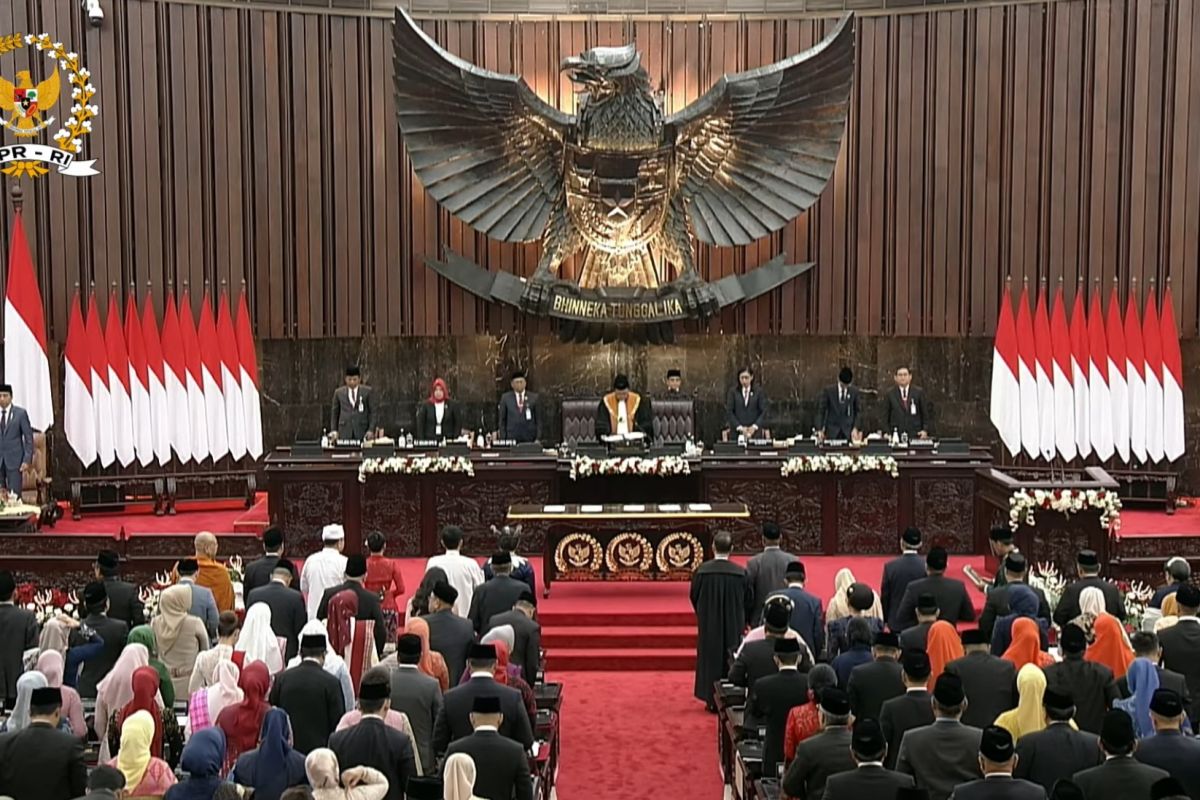Hubungan Antar Lembaga Pemerintahan dalam Sistem Presidensial Indonesia